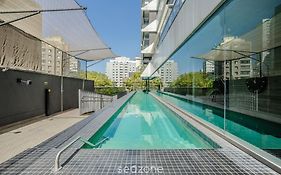 Moderno c/ piscina e acesso fácil ao Metrô FRE2112